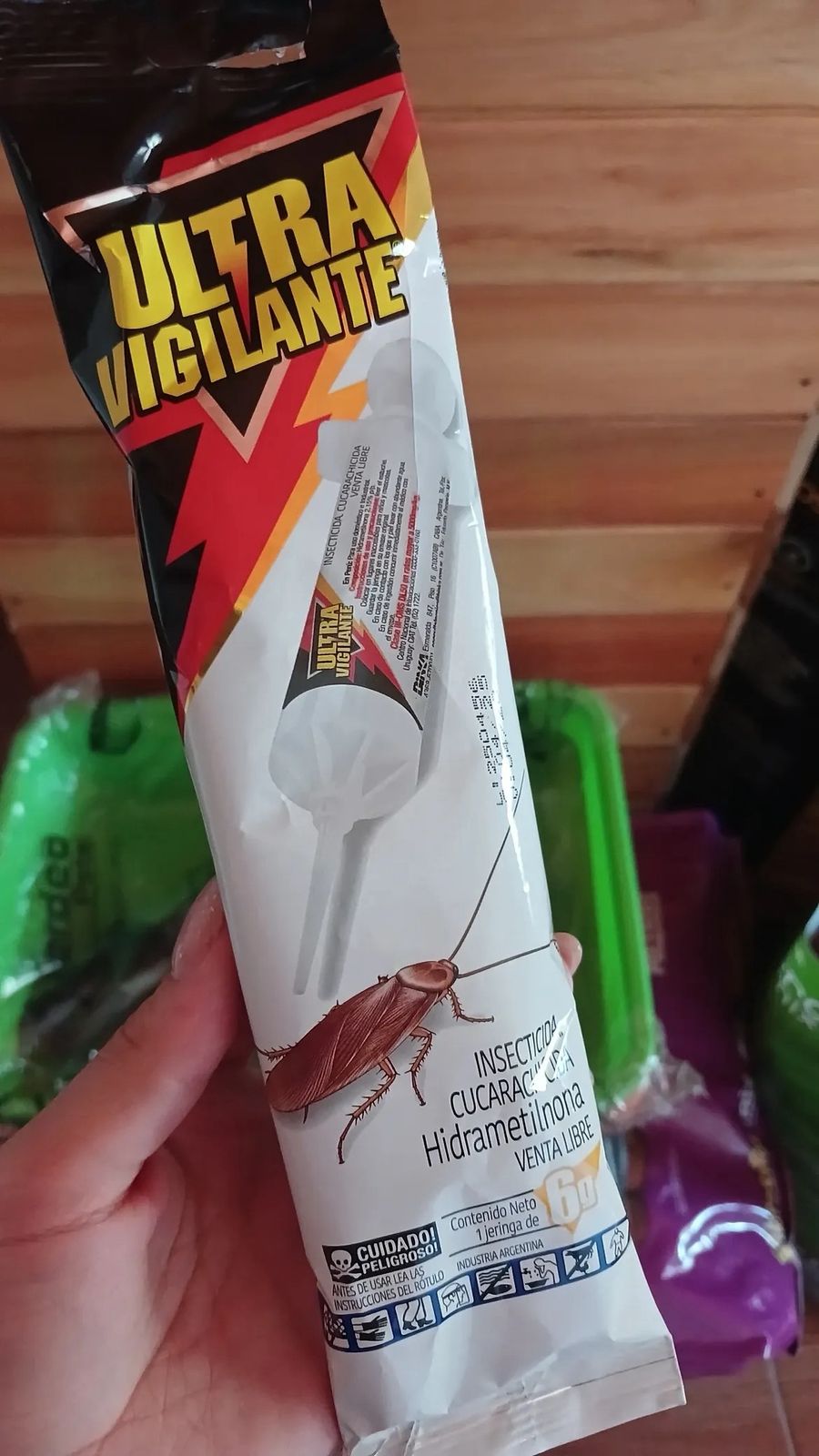 Jeringa para Cucarachas